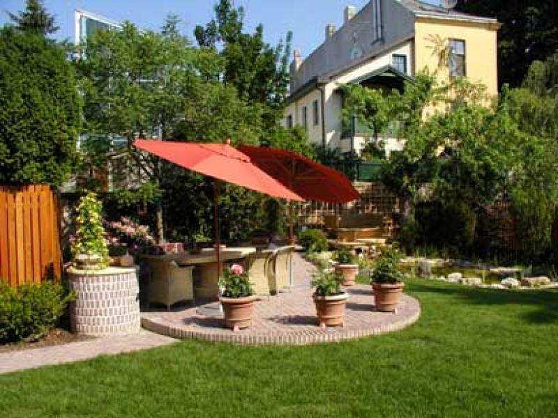 Terrasse mit Essplatz