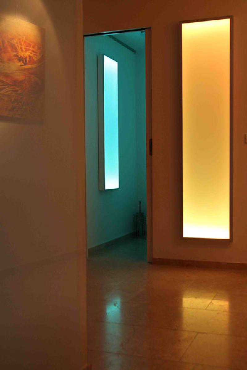 Farblichtpanele in grün und gold