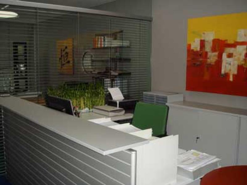 neu gestalteter Arbeitsplatz der Assistentin der Geschäftsleitung